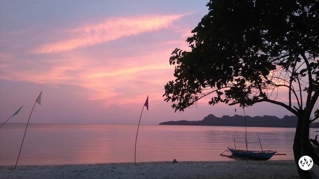 Padre Burgos, Quezon: Home Of The Islands Of Borawan, Dampalitan And ...